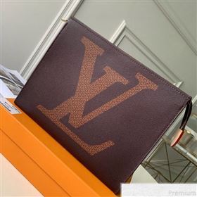 Louis Vuitton Giant Monogram Toiletry Pouch 26 (KD-9050850)