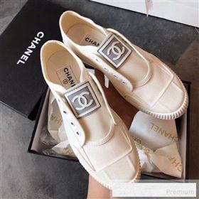 Chanel CC Label Fabric Sneakers White 2019 (EM-9053157)