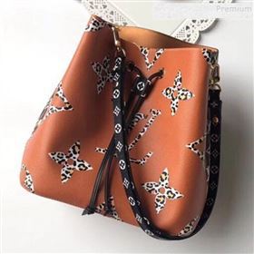 Louis Vuitton NéoNoé Bucket Bag in Animal Print Monogram M44717 Caramel Brown 2019 (GAOS-9082409)