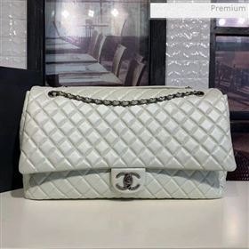 Chanel Quilted Calfskin Maxi Classic Flap Boarding Bag A91169 White 2020 (KS-0021318)