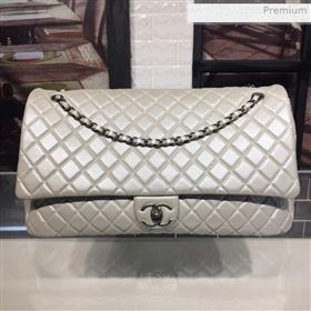 Chanel Quilted Calfskin Maxi Classic Flap Boarding Bag A91169 Light Gray 2020 (KS-0021319)