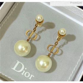 Dior Pearl CD Earrings 17 2020 (YF-20040643)