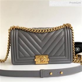 Chanel Grained Chevron Calfskin Medium Boy Flap Bag Gray 2020 (YD-0022111)