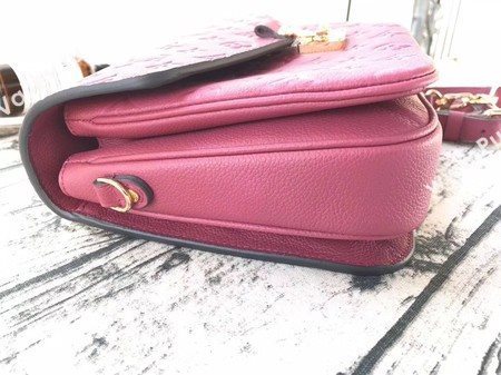 Louis Vuitton Monogram Empreinte POCHETTE METIS M43737 Rose