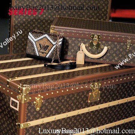 Louis Vuitton TWIST MM Monogram Canvas Bag M44214