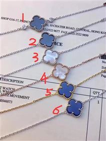 Van Cleef & Arpels Earrings VCA1210929