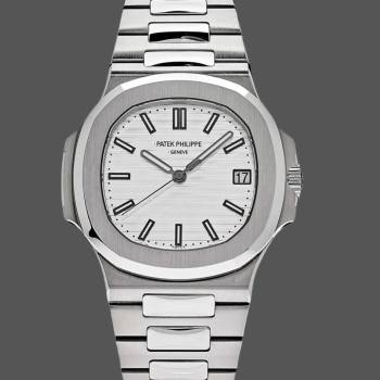 Patek Philippe Nautilus 5711 1A 011 White Dial 40mm Mens Watch (w17128775)
