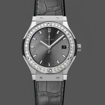 Hublot Classic Fusion 581.NX.7071.LR.1104 33mm Grey Lady Watch (w18444996)