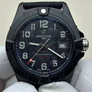 Breitling Avenger Automatic 42mm S17328101B1X1  (w23114505)