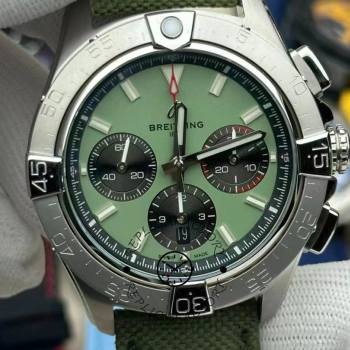 1:1 Clone Breitling Avenger B01 Chronograph AB0147101L1X1 44mm Green Strap Watch (w23368567)