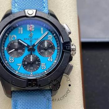 Breitling Avenger B01 Chronograph 42mm Night Mission SB0146101L1X1  (w24549223)