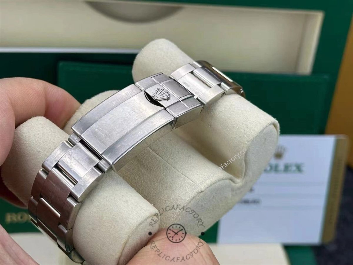 Rolex GMT Master II 116719BLRO