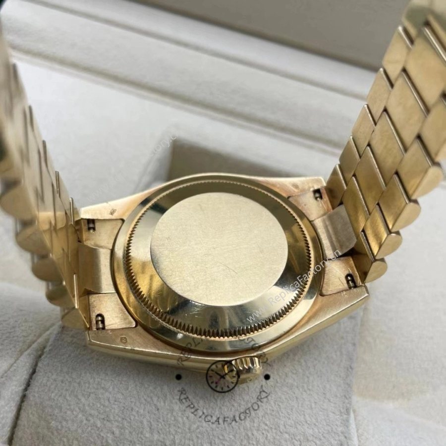 Rolex Day-Date 118238 Silver Diamond Dial