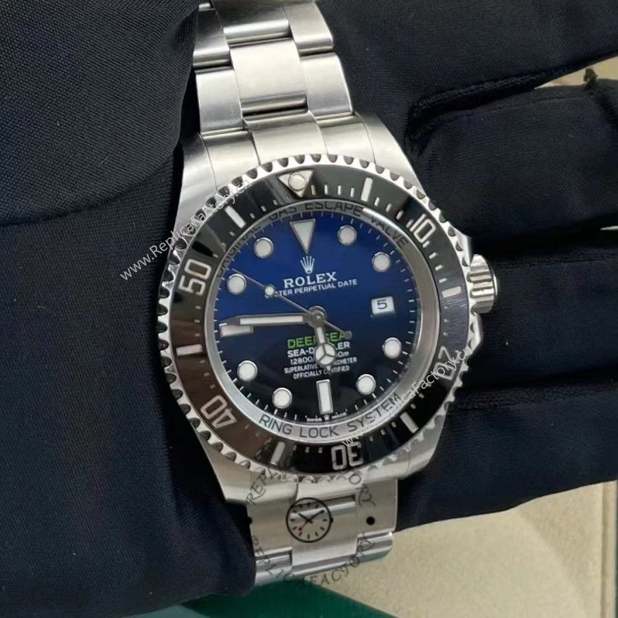 Rolex Sea-Dweller Deepsea 116660