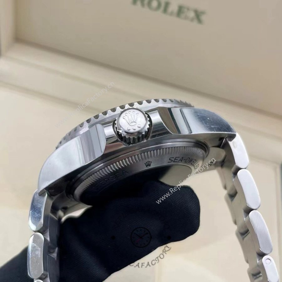 Rolex Sea-Dweller Deepsea 116660