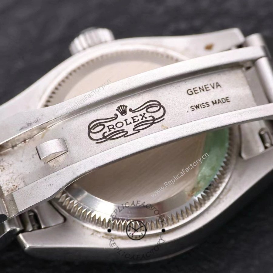 Rolex Oyster Perpetual 177210