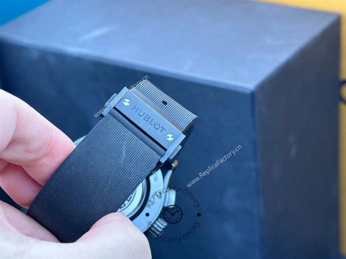 Hublot Classic Fusion 525.CM.0170.RX 45MM