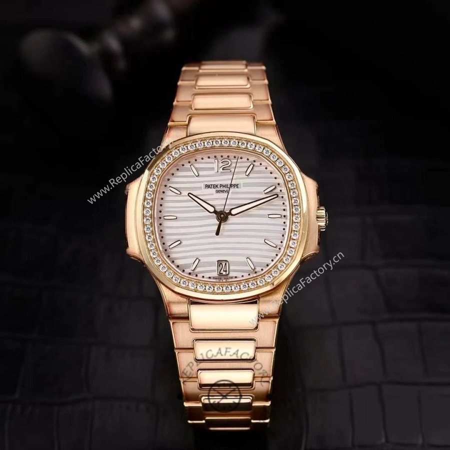 Replica Patek Philippe Nautilus 7118 1200R 001