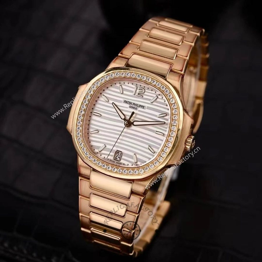 Replica Patek Philippe Nautilus 7118 1200R 001