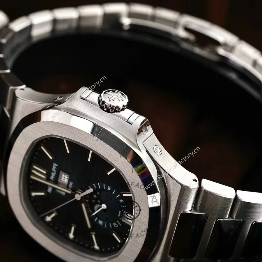 Patek Philippe Nautilus 5726 1A 001