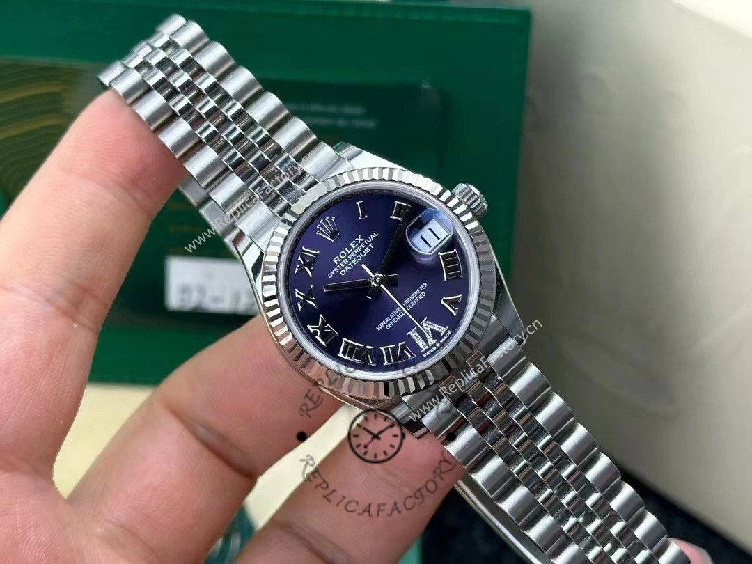 Side angled photo of Rolex Datejust 31mm 278274-0018 after 2 years, highlighting the Jubilee bracelet’s shine and wear condition