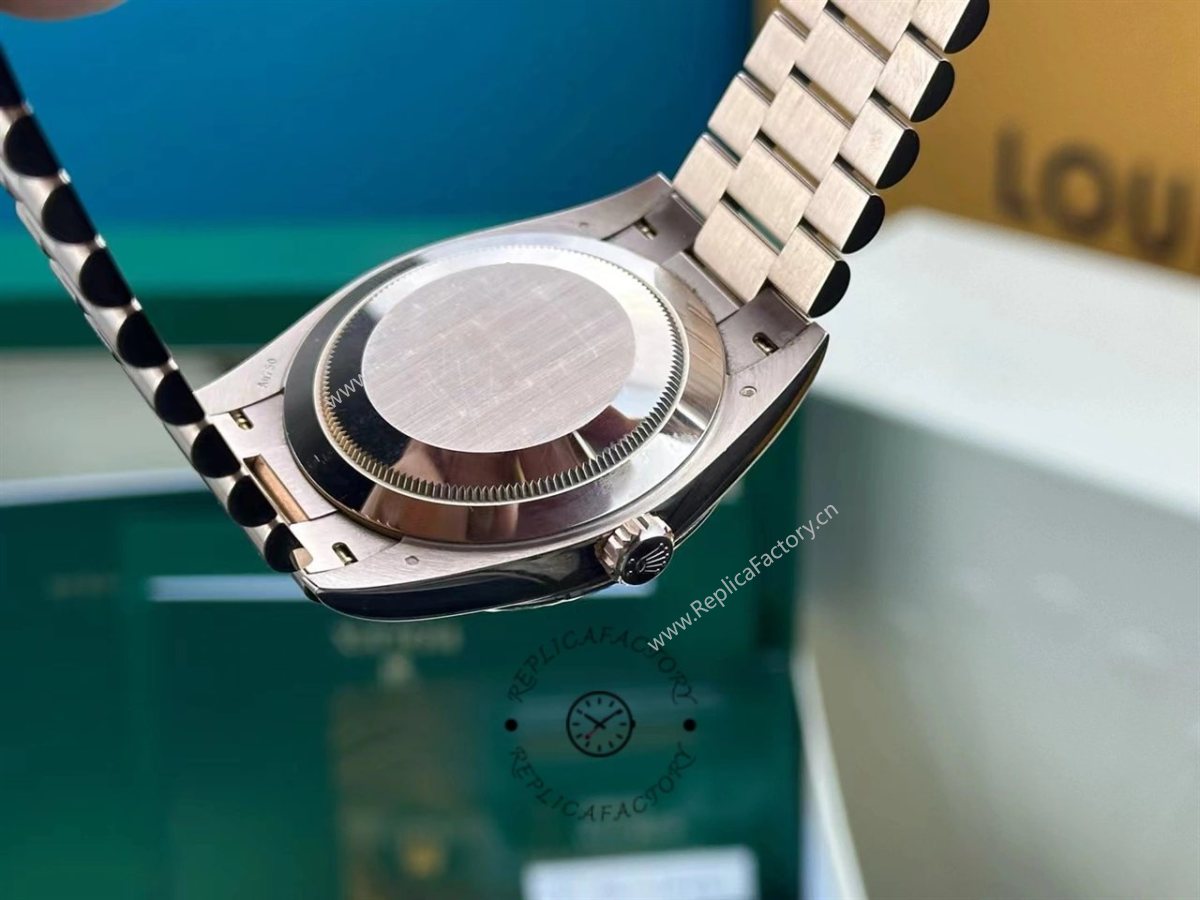 Rolex Day Date 40MM m228235 0003