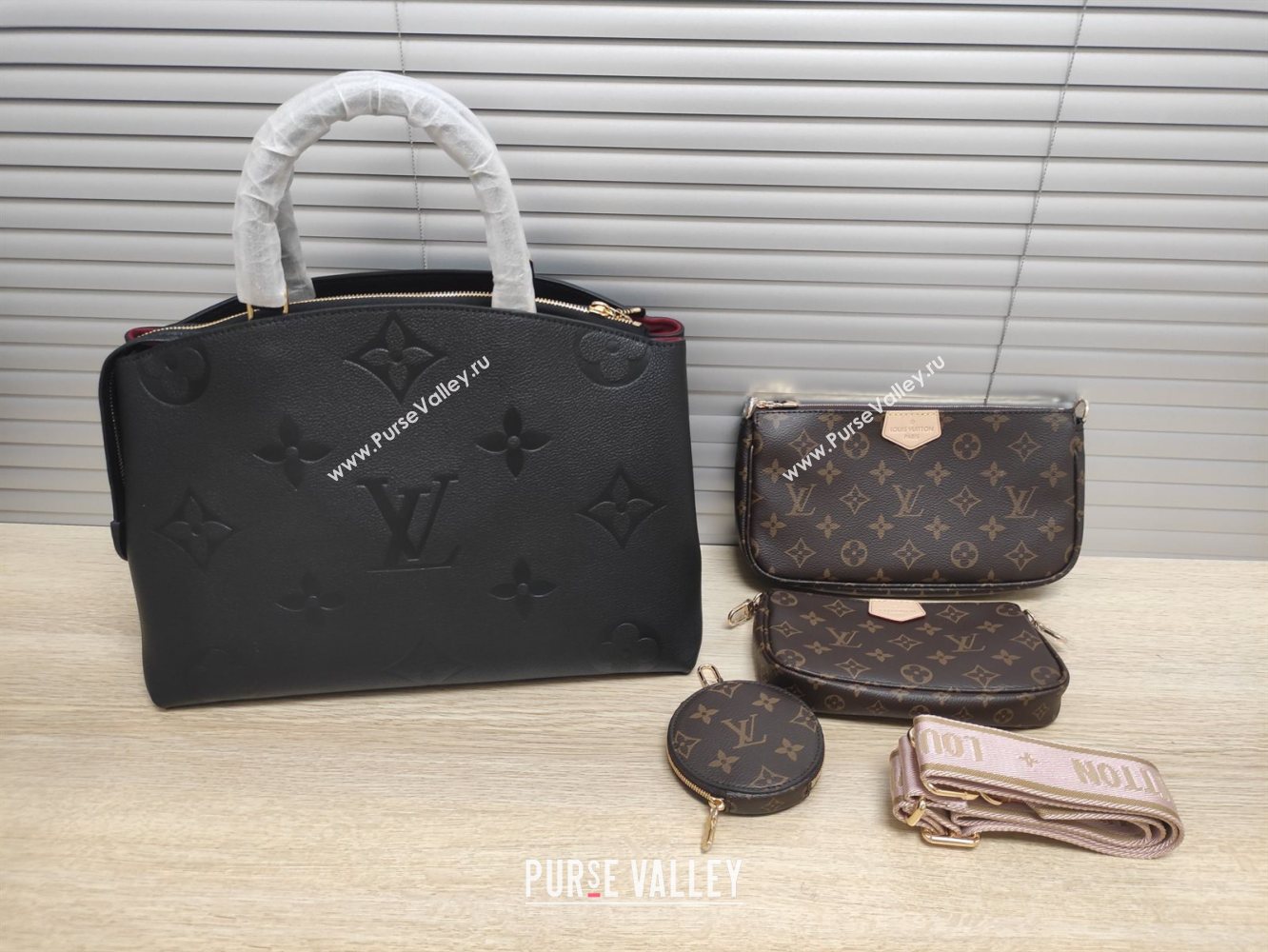 Customer Order PV704