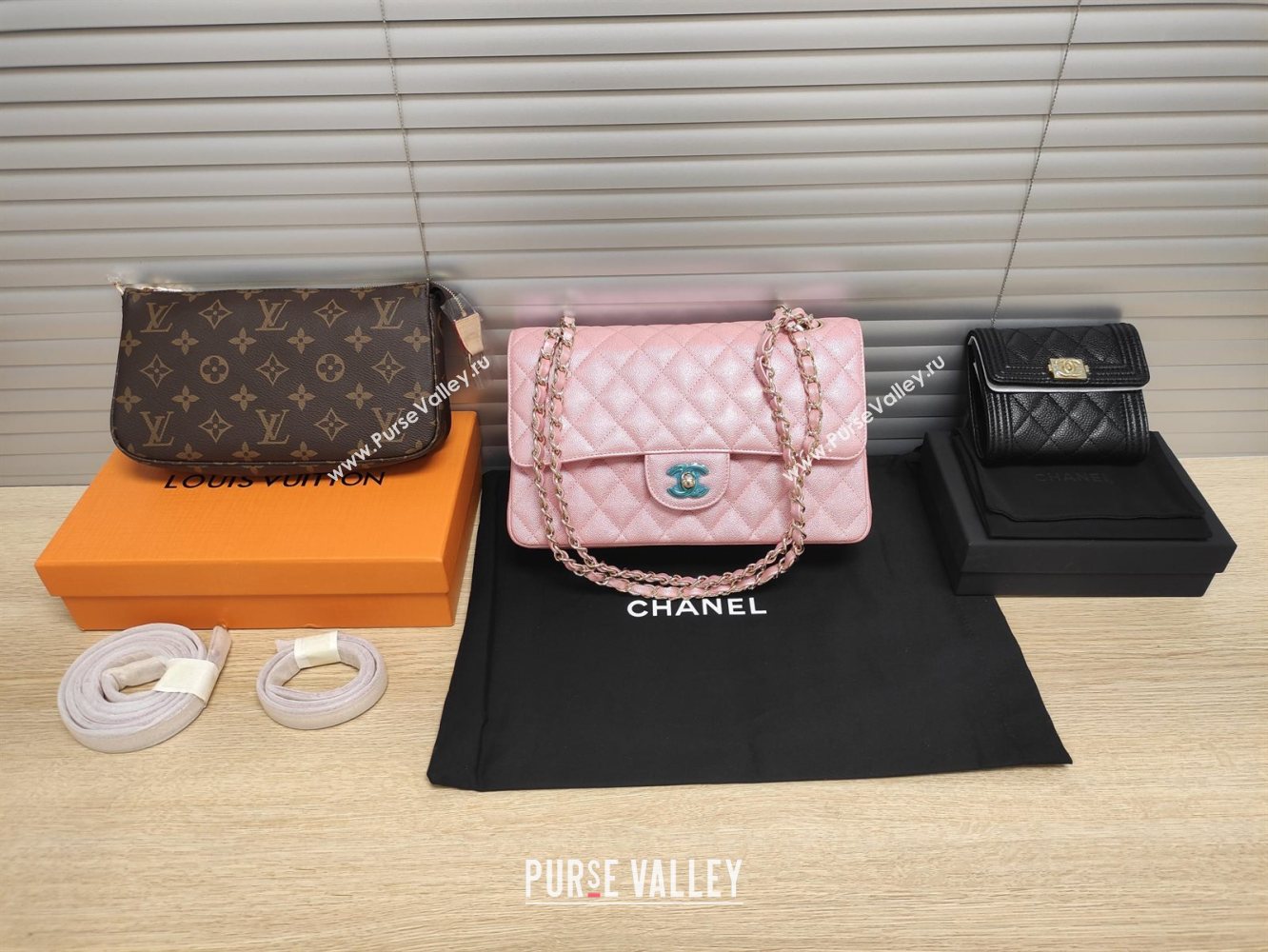 Customer Order PV695